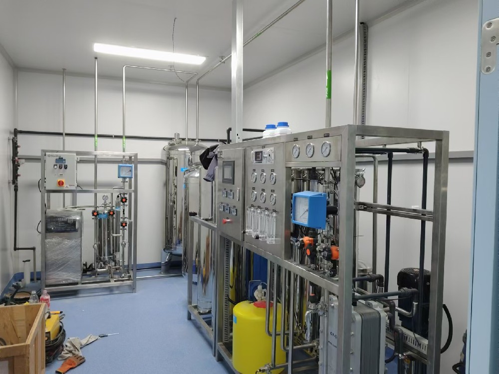 上海某某公司300L/hr纯化水系统